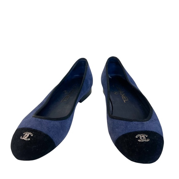 Chanel Blue/Black Suede Leather CC Cap Toe Bow Ballet Flats - Picture 2 of 8
